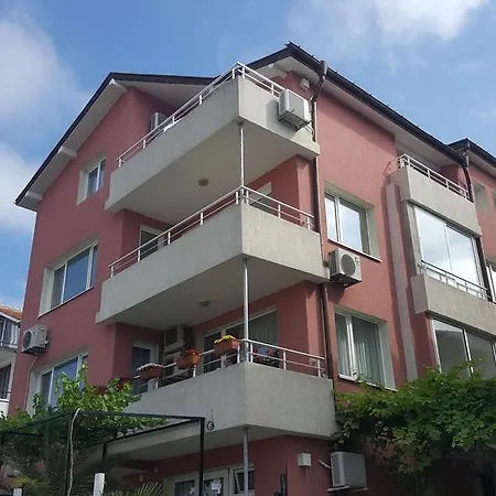 Apartment N & D Ahtopol